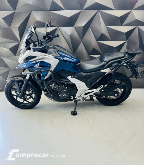 nc 750x