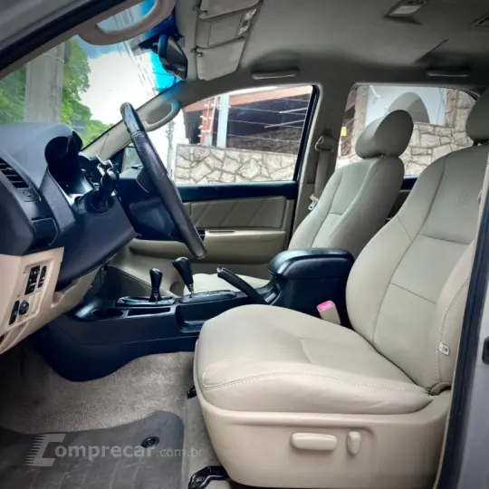 HILUX SW4 3.0 SRV 4X4 7 Lugares 16V Turbo Intercooler