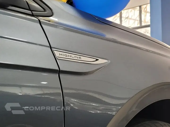 VIRTUS Highline 200 TSI 1.0 Flex 12V Aut