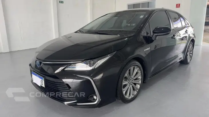 COROLLA 1.8 VVT-I Hybrid Altis