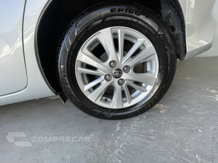 YARIS 1.3 16V XL