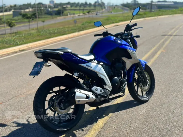 FZ25 FAZER