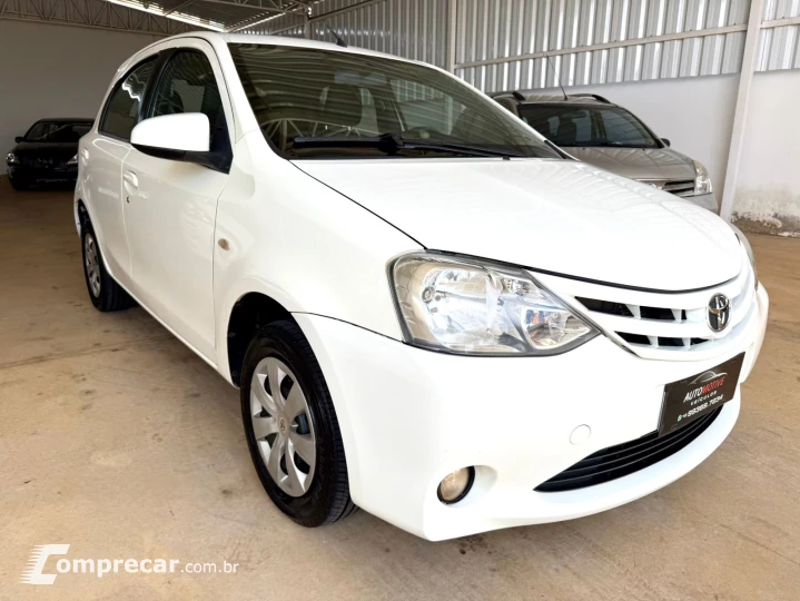 Etios Hatch XS 1.5