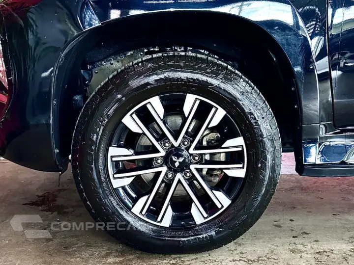 PAJERO SPORT 2.4 16V MIVEC TURBO DIESEL HPE AWD AUTOMÁTICO