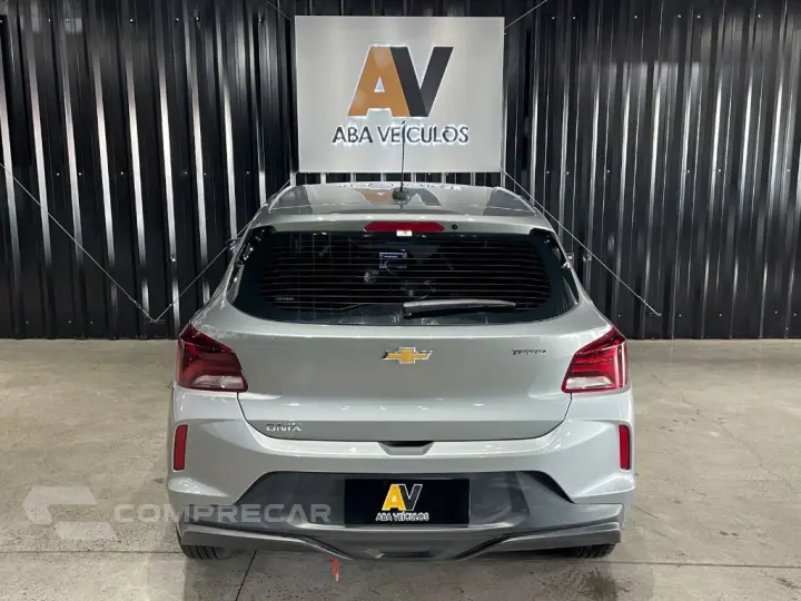 ONIX HATCH 1.0 12V TB 5p Mec.