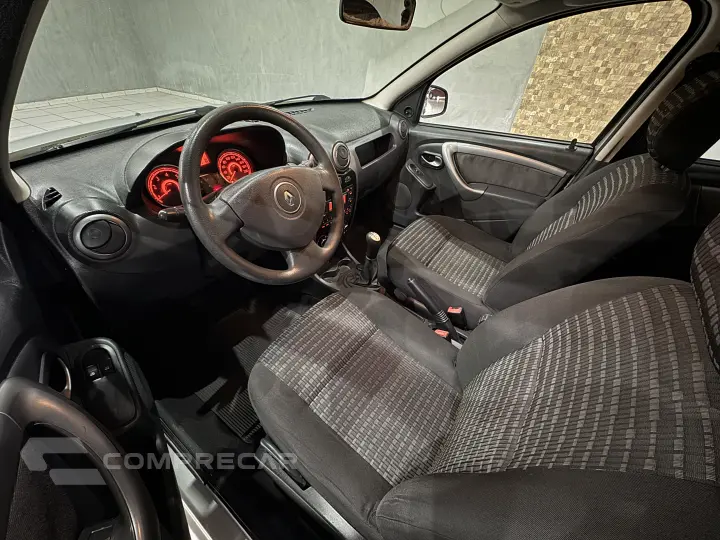 SANDERO 1.6 Expression 8V Hi-torque