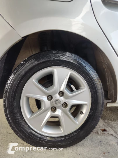 SANDERO 1.6 Dynamique 8V