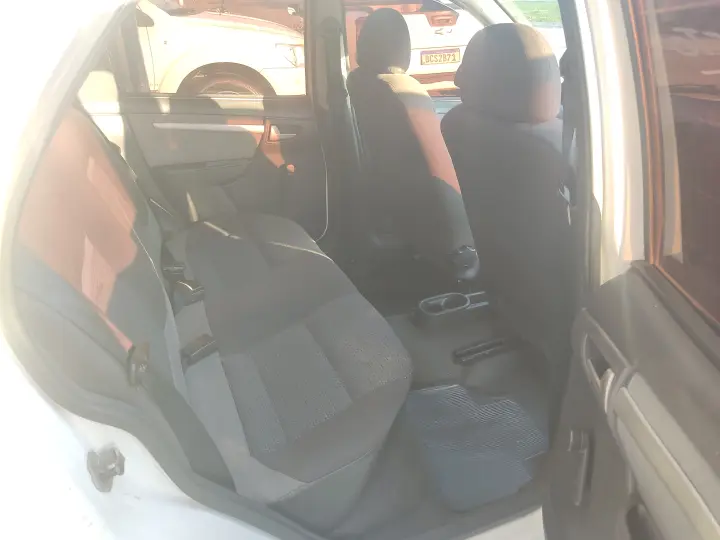 CELTA 1.0 MPFI LT 8V