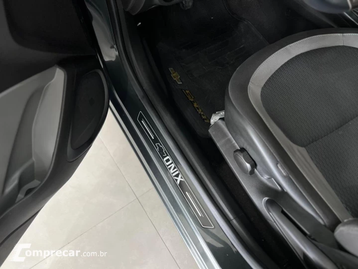 ONIX HATCH LT 1.0 8V FlexPower 5p Mec.