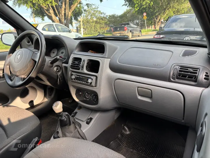 CLIO 1.0 Authentique Sedan 16V