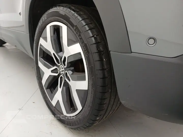 TAOS 1.4 250 TSI TOTAL FLEX HIGHLINE AUTOMÁTICO