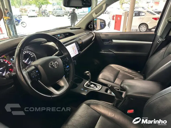 HILUX 2.8 D-4D TURBO DIESEL CD SRX 4X4 AUTOMÁTICO