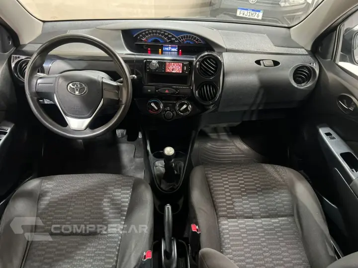 Etios Sedan 1.5 16V 4P FLEX PLATINUM