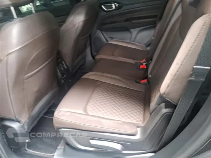 COMMANDER 1.3 T270 Turbo Overland