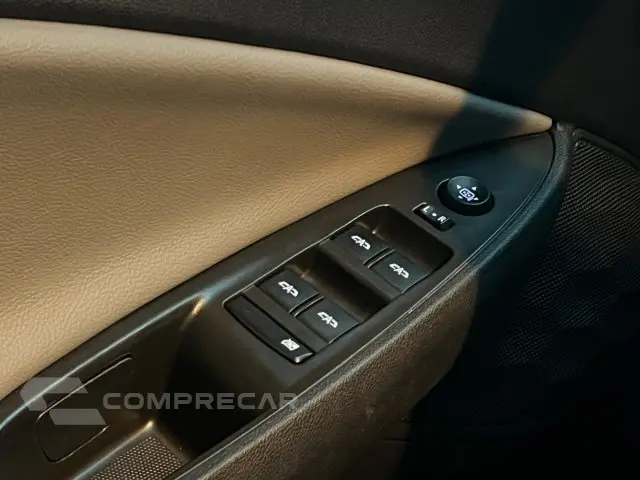 ONIX - 1.0 TURBO PREMIER AUTOMÁTICO