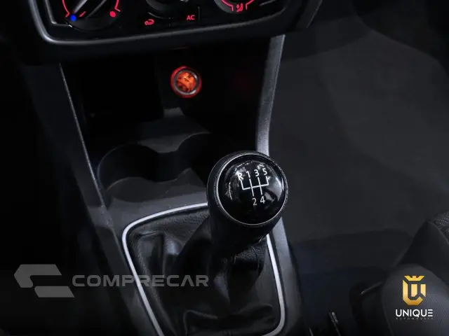 FOX - 1.6 MSI COMFORTLINE 8V 4P MANUAL