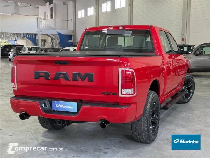 CLASSIC 5.7 V8 GASOLINA LARAMIE NIGHT EDITION CD