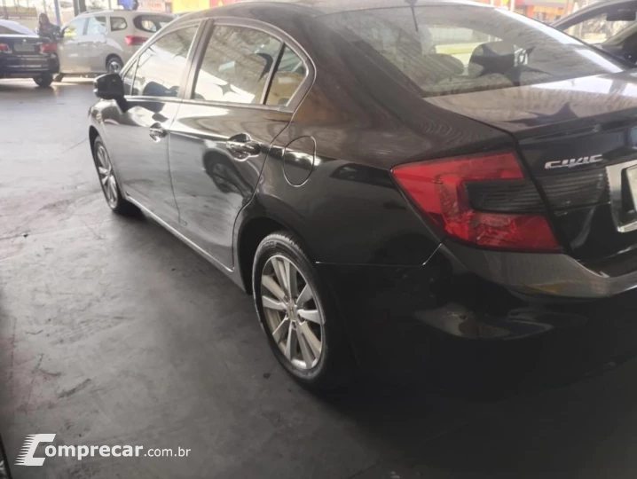 Civic Sedan LXS 1.8/1.8 Flex 16V Aut. 4p