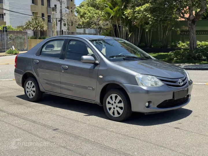 ETIOS 1.5 X Sedan 16V