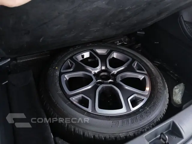 RENEGADE - 1.8 16V LONGITUDE 4P AUTOMÁTICO