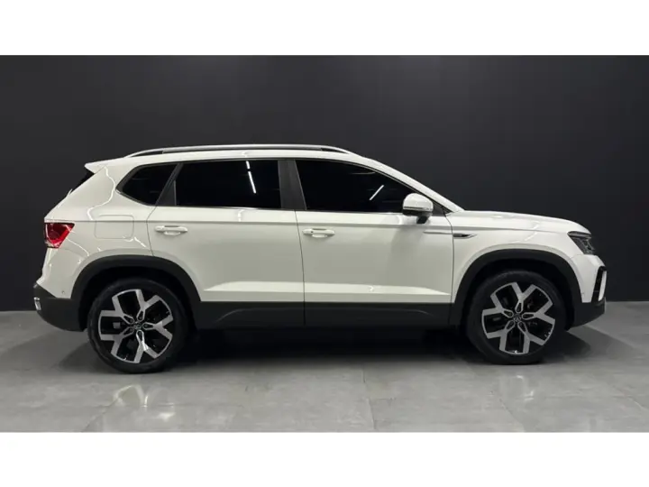 TAOS 1.4 250 TSI TOTAL FLEX HIGHLINE AUTOMÁTICO
