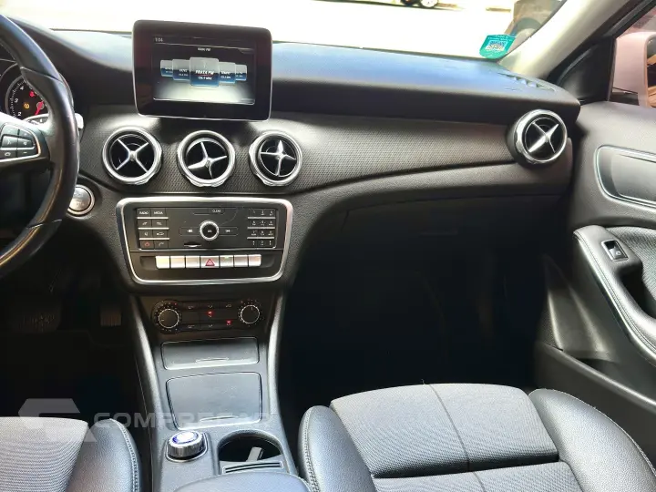 GLA 200 1.6 CGI FLEX STYLE 7G-DCT