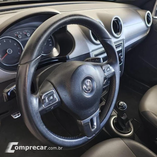 SAVEIRO 1.6 Cross CD 16V