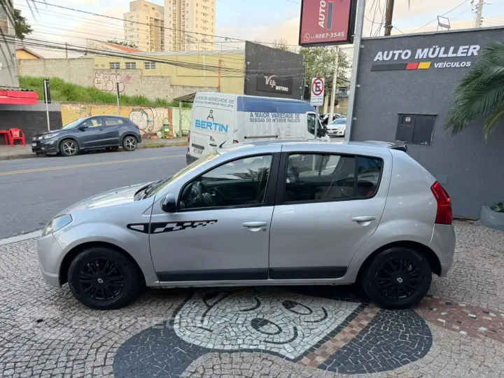 SANDERO 1.6 GT Line Limited