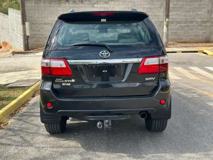 HILUX SW4 3.0 SRV 4X4 7 LUGARES 16V TURBO INTERCOOLER DIESEL