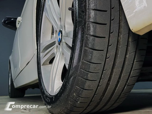 320i - 2.0 SPORT 16V TURBO ACTIVE 4P AUTOMÁTICO