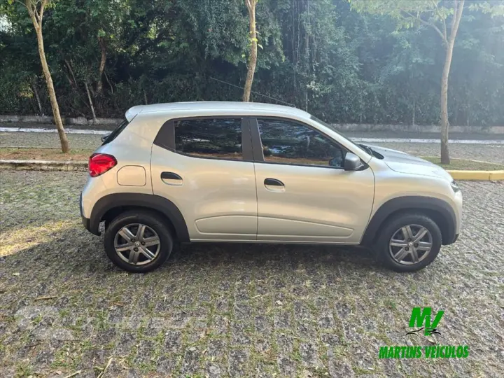 KWID 1.0 12V SCE FLEX ZEN MANUAL