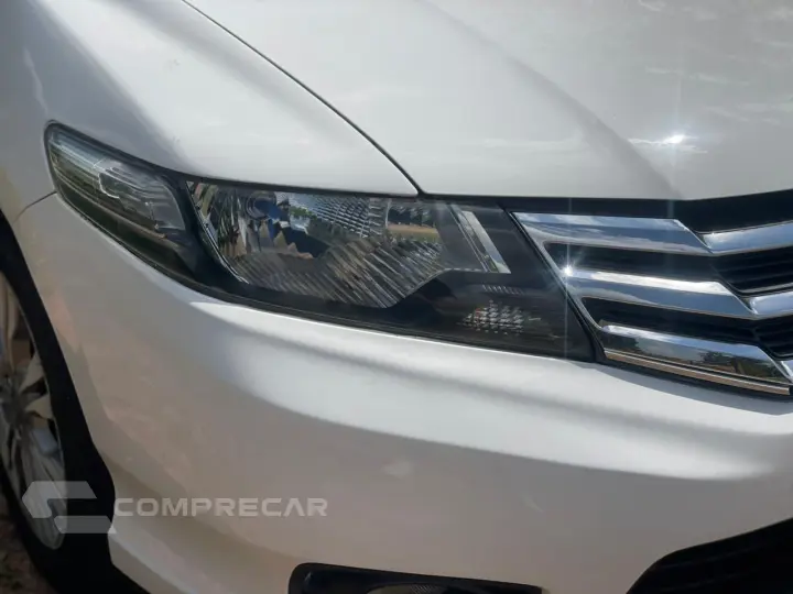 CITY 1.5 LX Sedan 16V