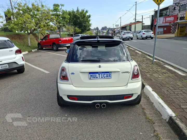 COOPER 1.6 S 16V TURBO GASOLINA 2P AUTOMÁTICO