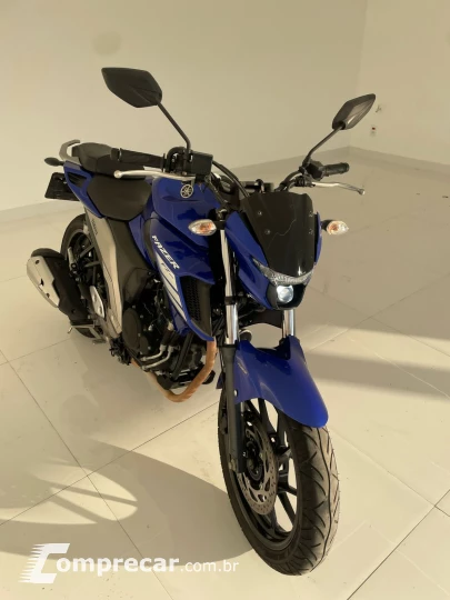 FZ25 FAZER