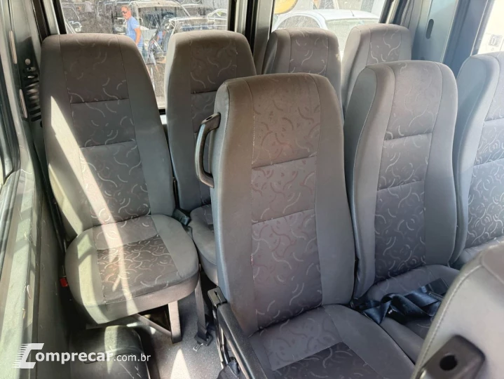 Boxer 2.3 Minibus 15/16L TB Diesel.