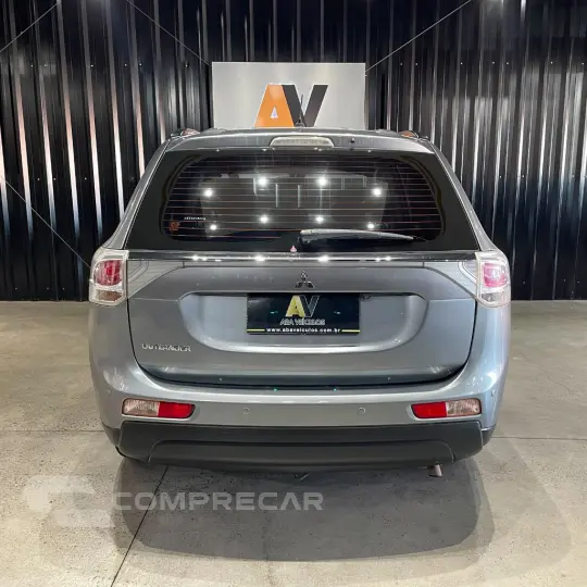 OUTLANDER 2.0 16V 160cv Aut.