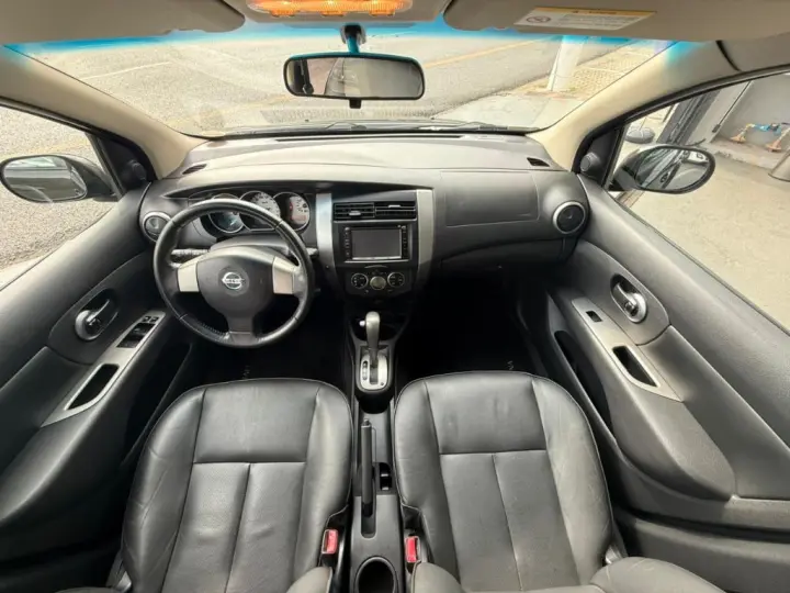 LIVINA X-GEAR SL/X-GEAR 1.8 Flex F. Aut.