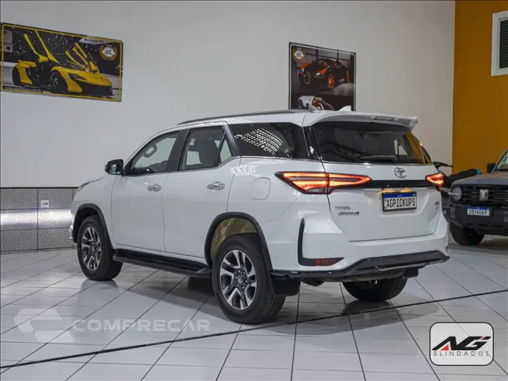 HILUX SW4 2.8 D-4d Turbo SRX Platinum 7L 4X4