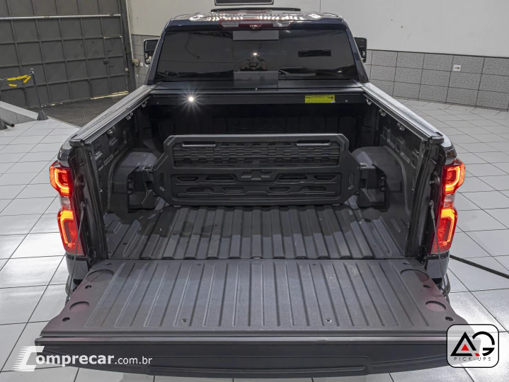 SILVERADO 5.3 V8 1500 High Country 4X4