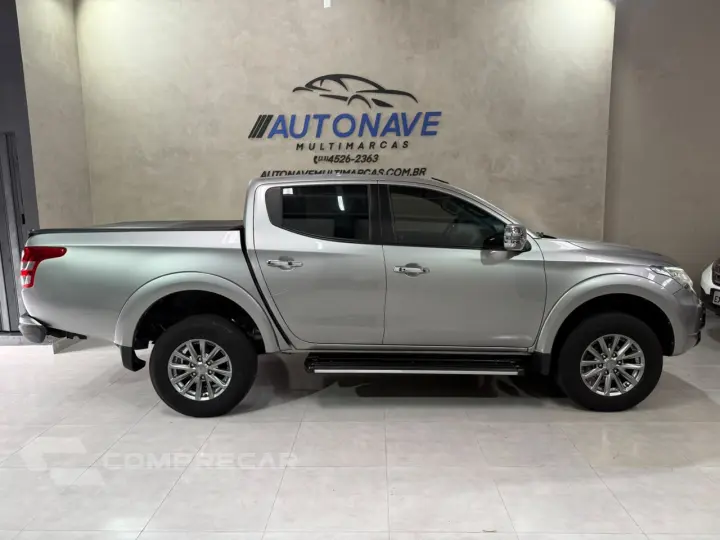 L 200 Triton 2.4 16V SPORT HPE 4X4 CABINE DUPLA TURBO DIESEL