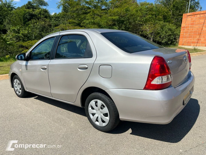 ETIOS 1.5 XS Sedan 16V