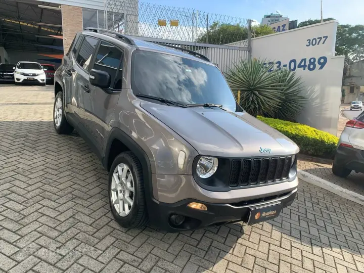 Renegade Sport 1.8 4x2 Flex 16V Aut.