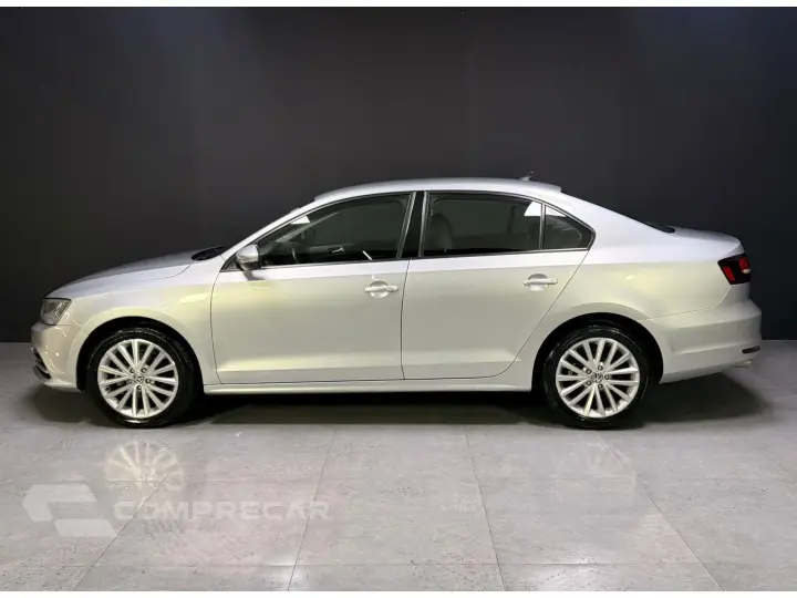 JETTA 2.0 COMFORTLINE FLEX 4P TIPTRONIC