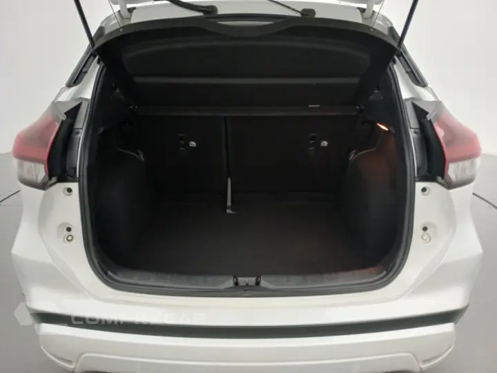 KICKS PLAY 1.6 16V FLEXSTART SENSE XTRONIC