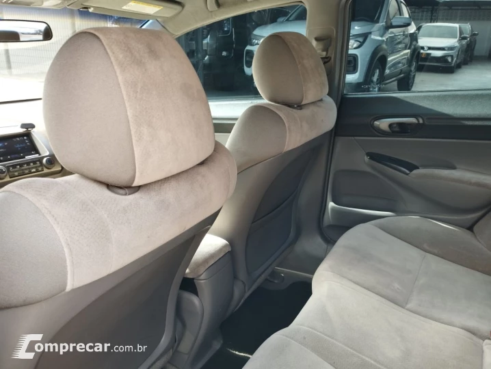 Civic 1.8 16V 4P FLEX LXS AUTOMÁTICO