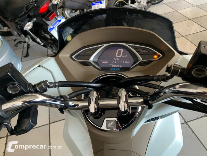 PCX DLX 150