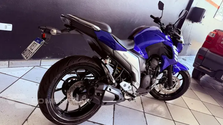 FZ25 ABS