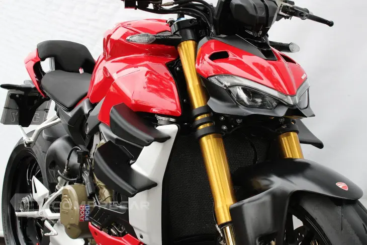 DUCATI STREETFIGHTER V4 S