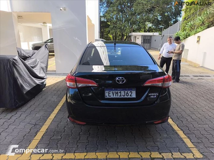 YARIS 1.5 16V Sedan XLS Connect