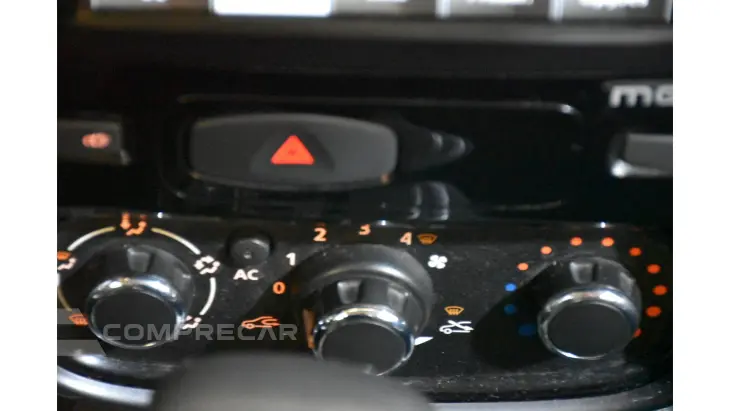 DUSTER - 2.0 DYNAMIQUE 4X2 16V 4P AUTOMÁTICO